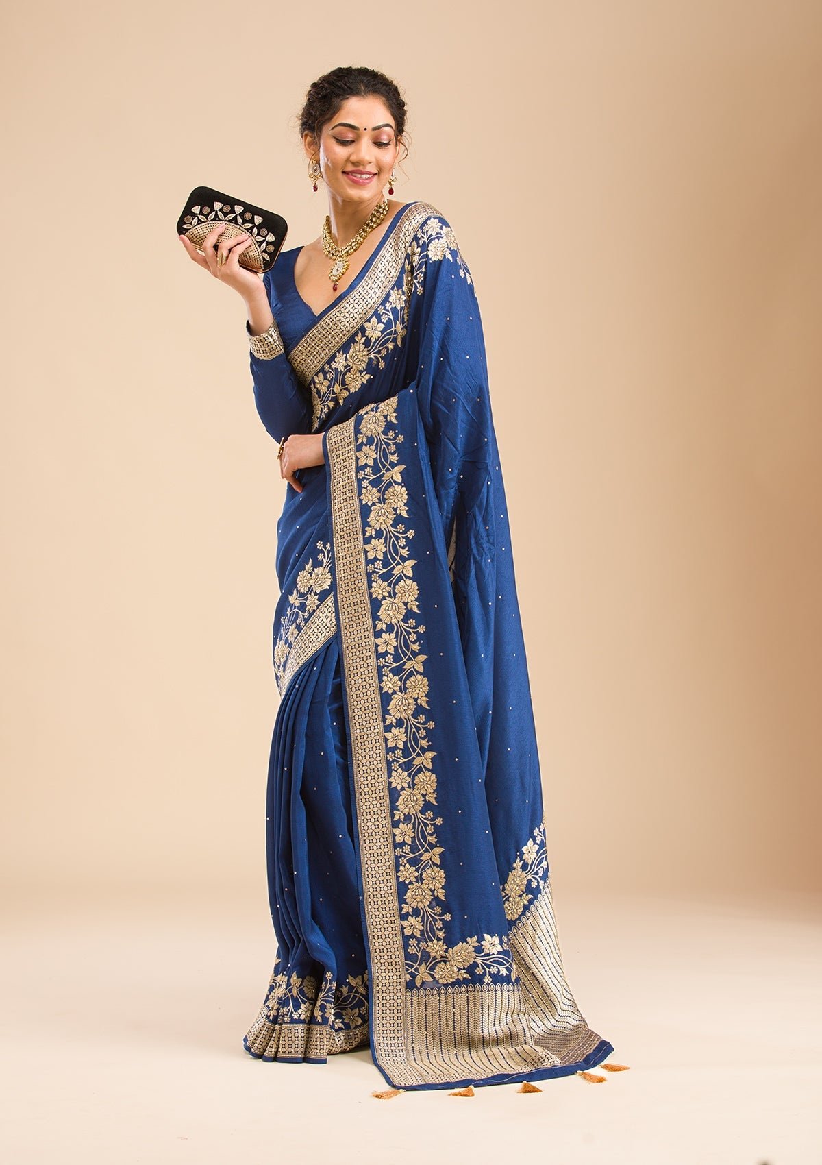 Bravix Elegant Navy Blue Banarasi Silk Saree with Exquisite Zari Work