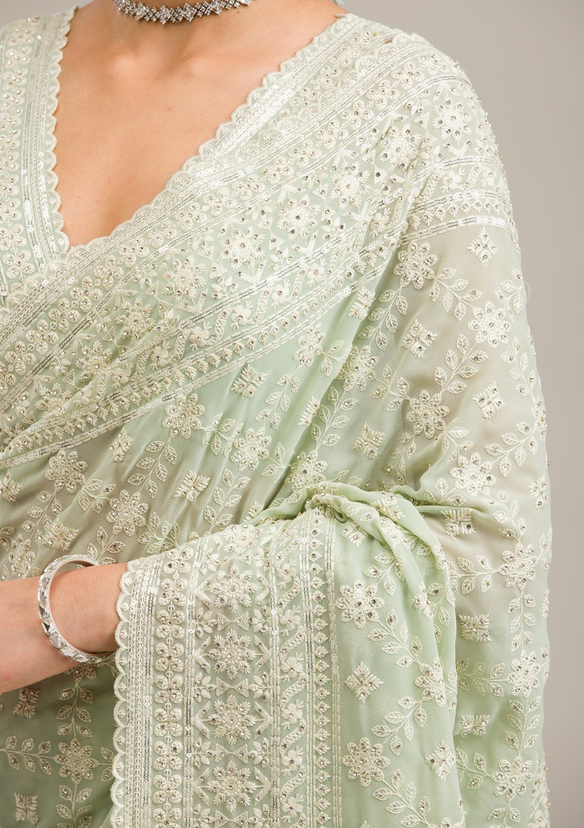 Bravix Elegant Pista Green Georgette Saree with Exquisite Threadwork - Image 7