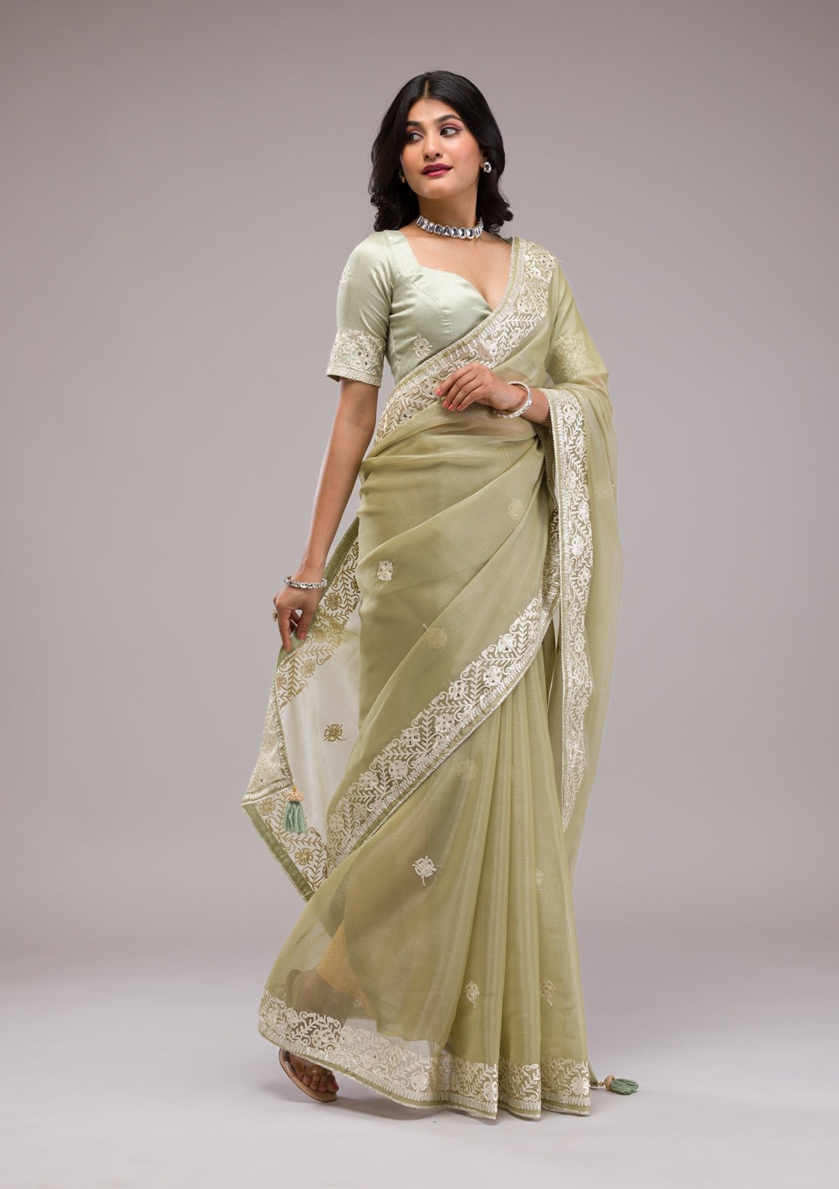 Bravix Elegant Pista Green Semi Crepe Saree with Intricate Zariwork - Image 4