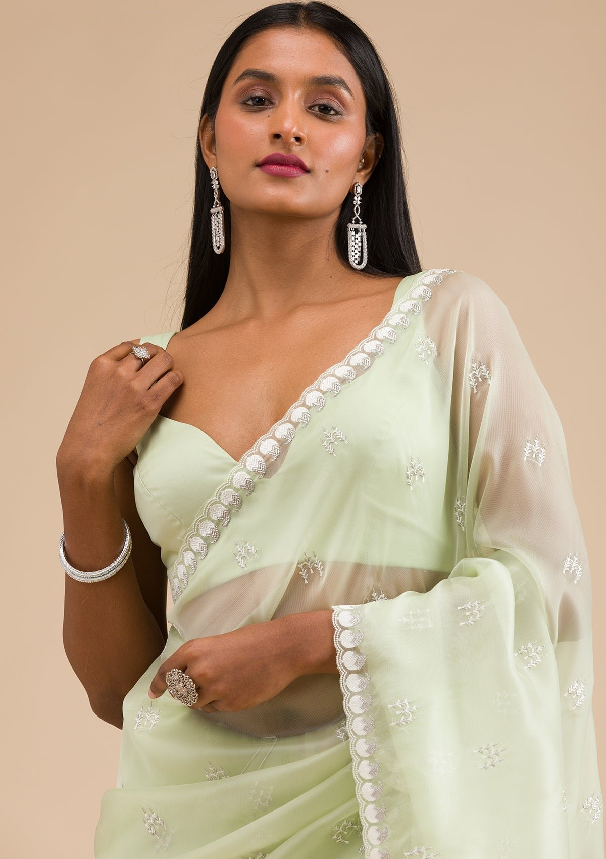 Elegant Pista Green Tissue Saree with Exquisite Zari Work - Image 6