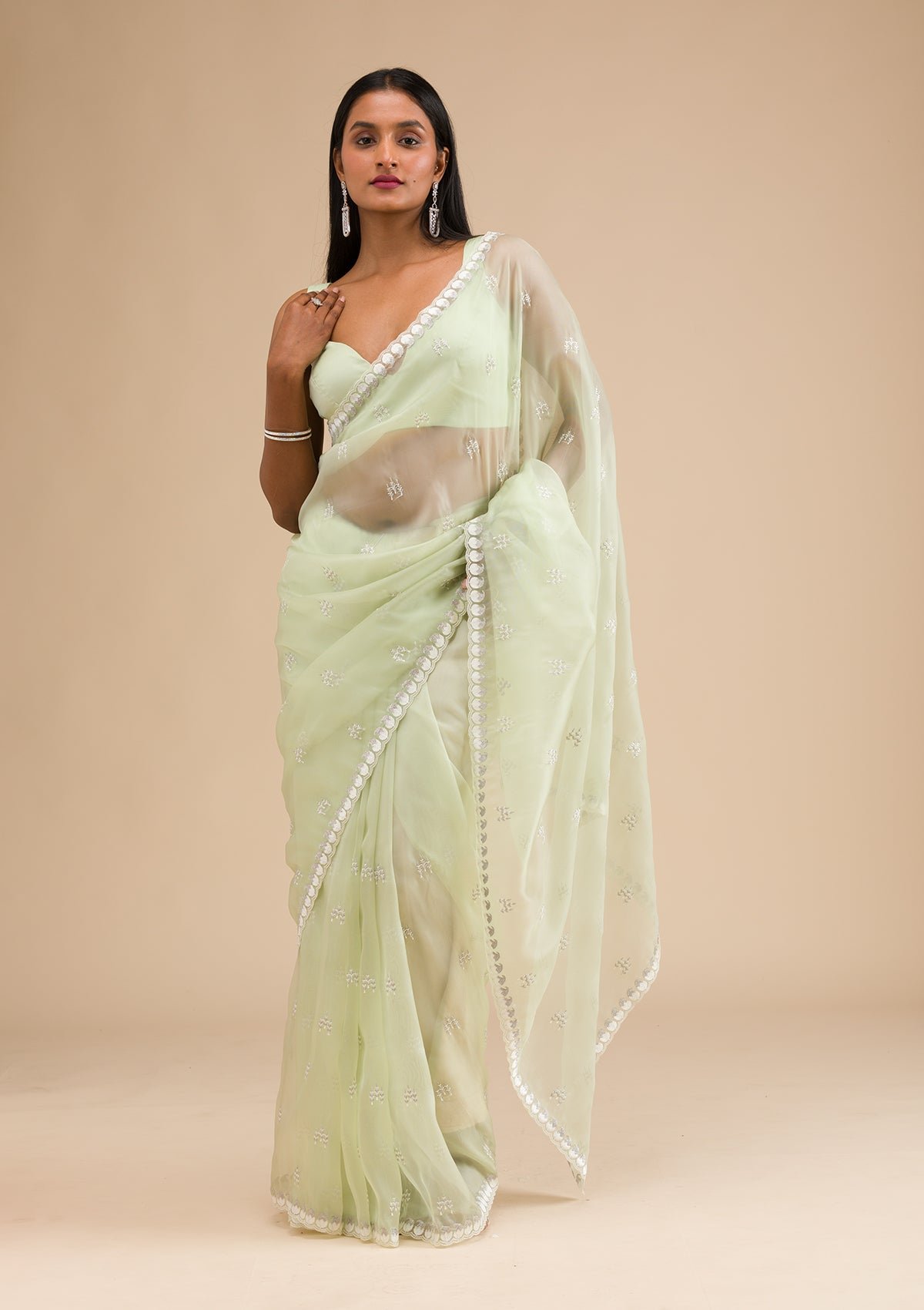 Elegant Pista Green Tissue Saree with Exquisite Zari Work - Image 5
