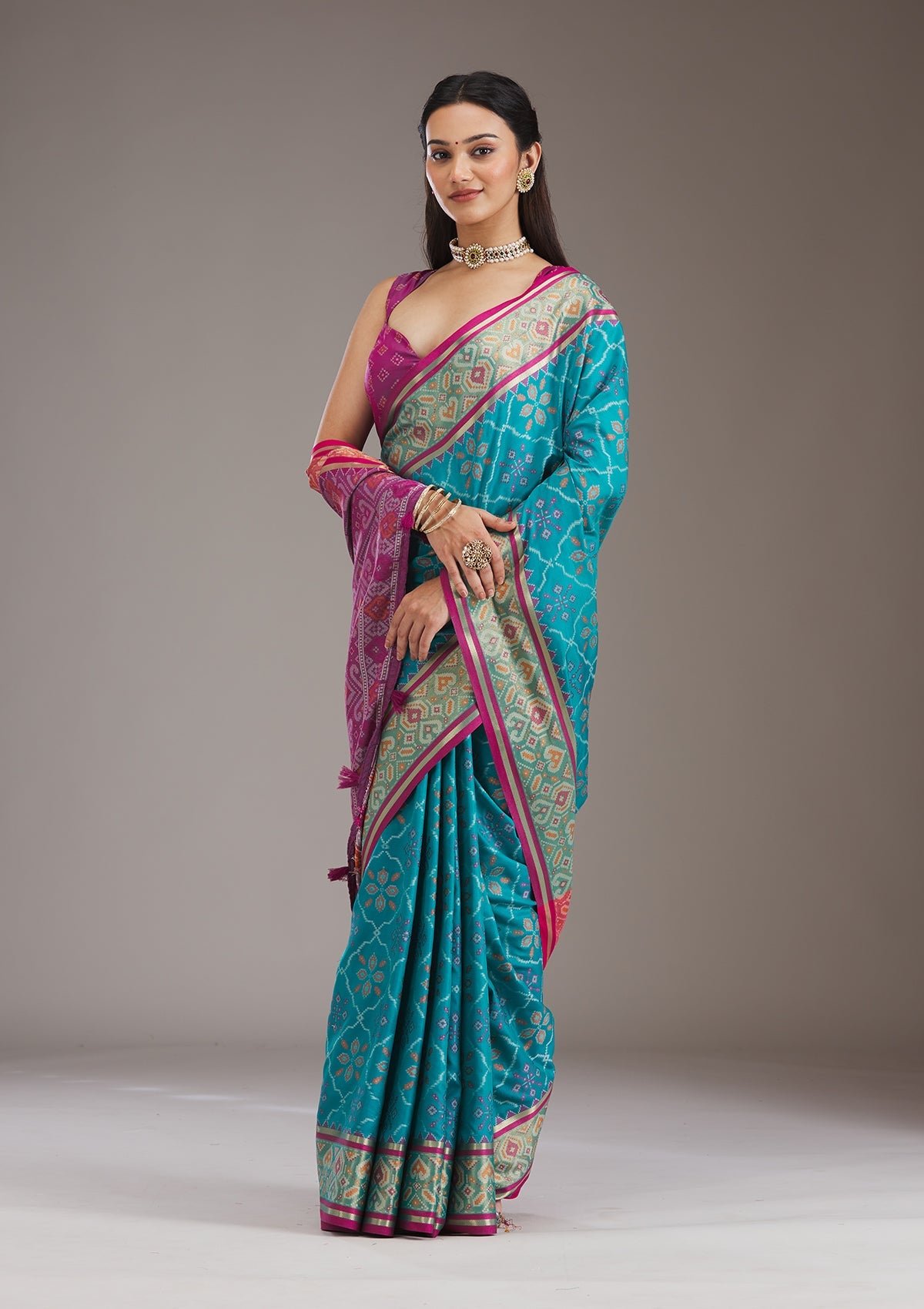 Bravix Exquisite Turquoise Blue Art Silk Saree Enhanced with Intricate Threadwork